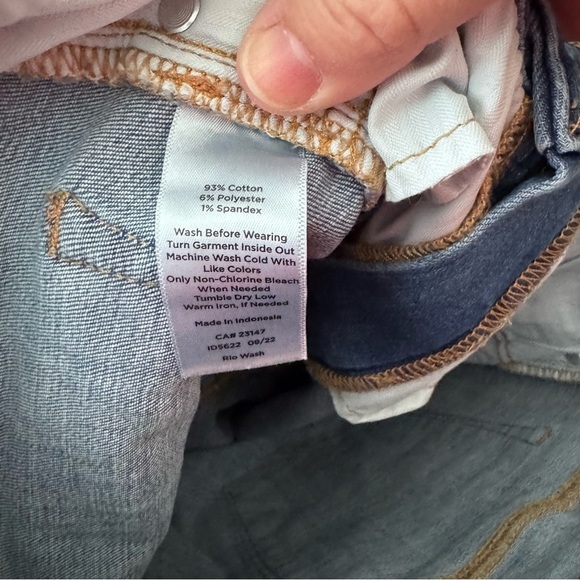 Talbots straight leg jean medium wash Size 10 - Picture 4 of 6